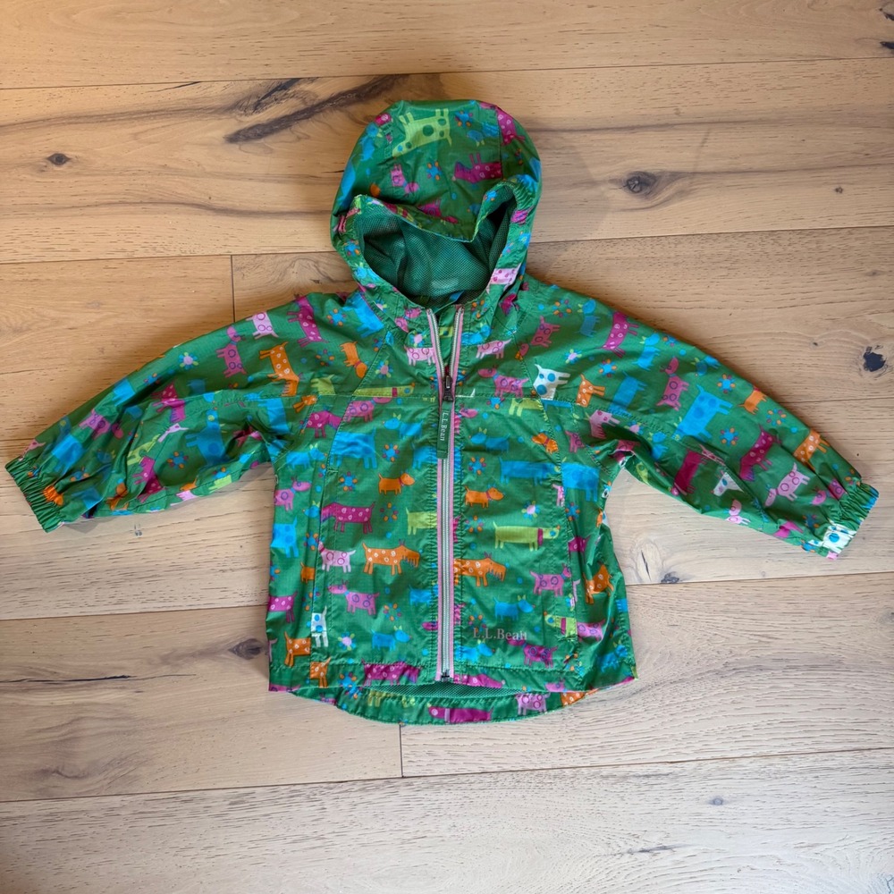 LL Bean Kids Discovery Rain Jacket Green Dog Print Hooded Windbreaker Ripstop 2T